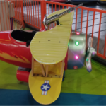 AVION ROJO-AMARILLO VMK008