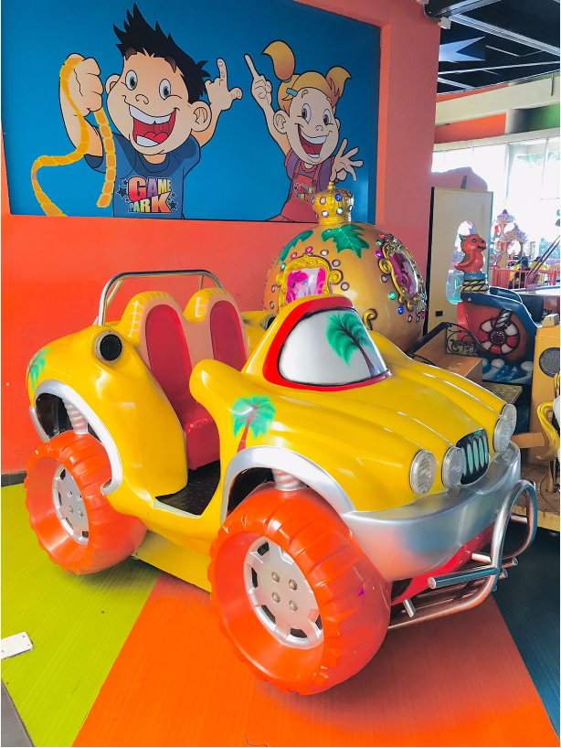 CARRO AMARILLO VM001